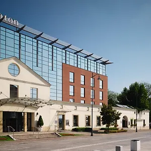 ***** Hotel Sheraton Grand Polónia